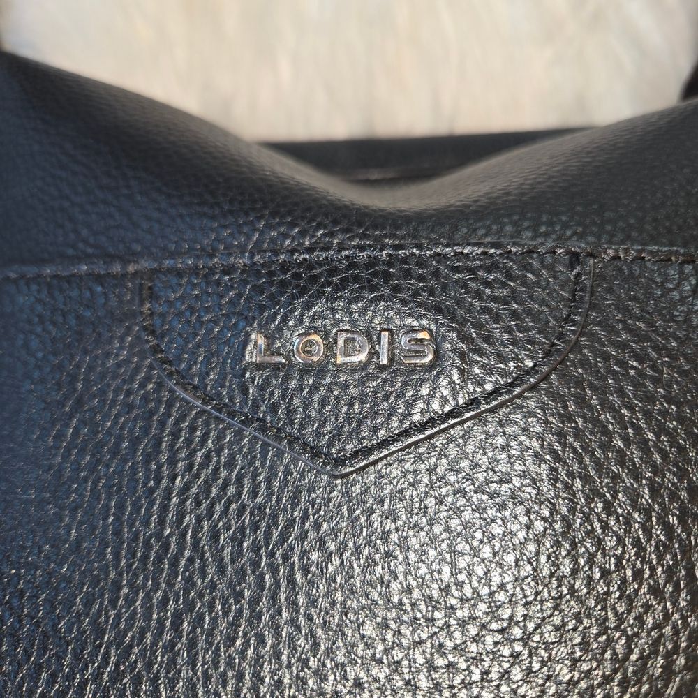 Lodis Elegant Black Leather Shoulder Bag - Picture 2 of 10